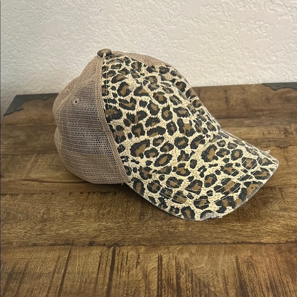 Leopard Print Mesh Baseball Cap